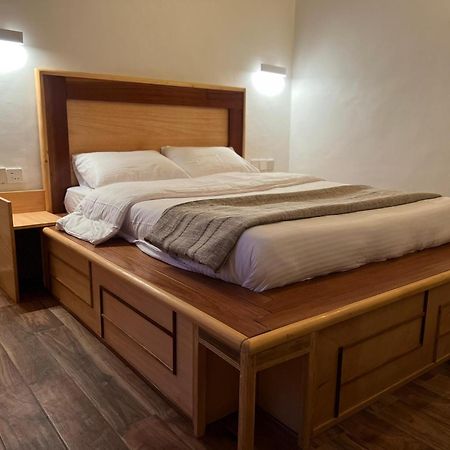 סן-לואי Fly Fishes Hotel מראה חיצוני תמונה