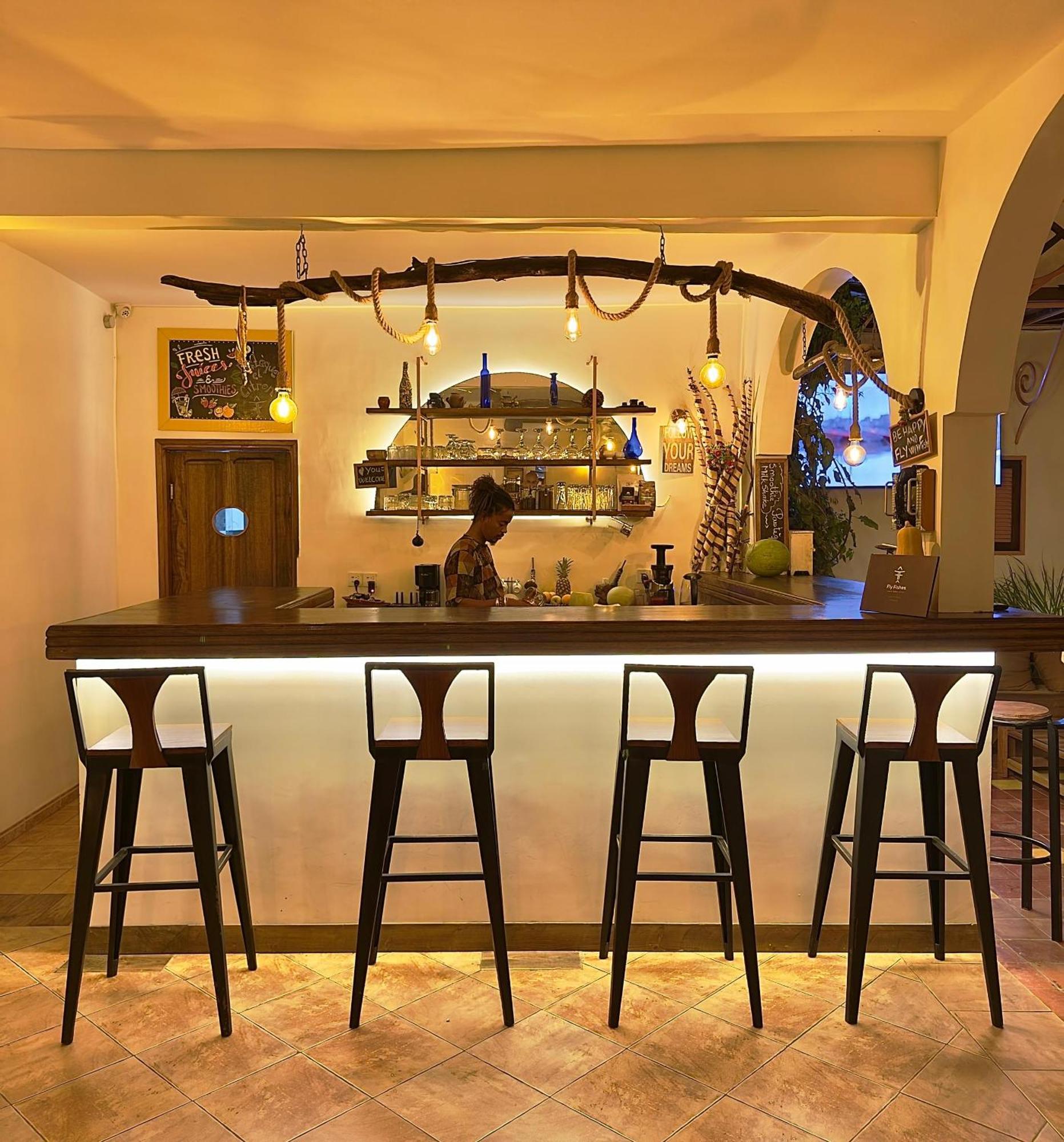 סן-לואי Fly Fishes Hotel מראה חיצוני תמונה