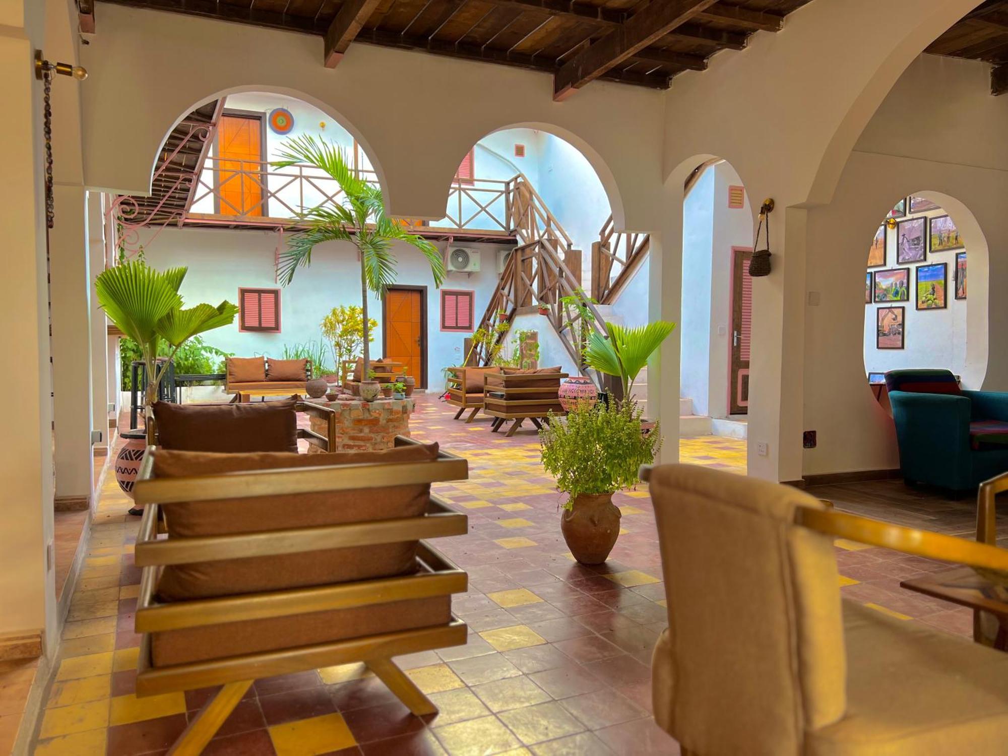 סן-לואי Fly Fishes Hotel מראה חיצוני תמונה